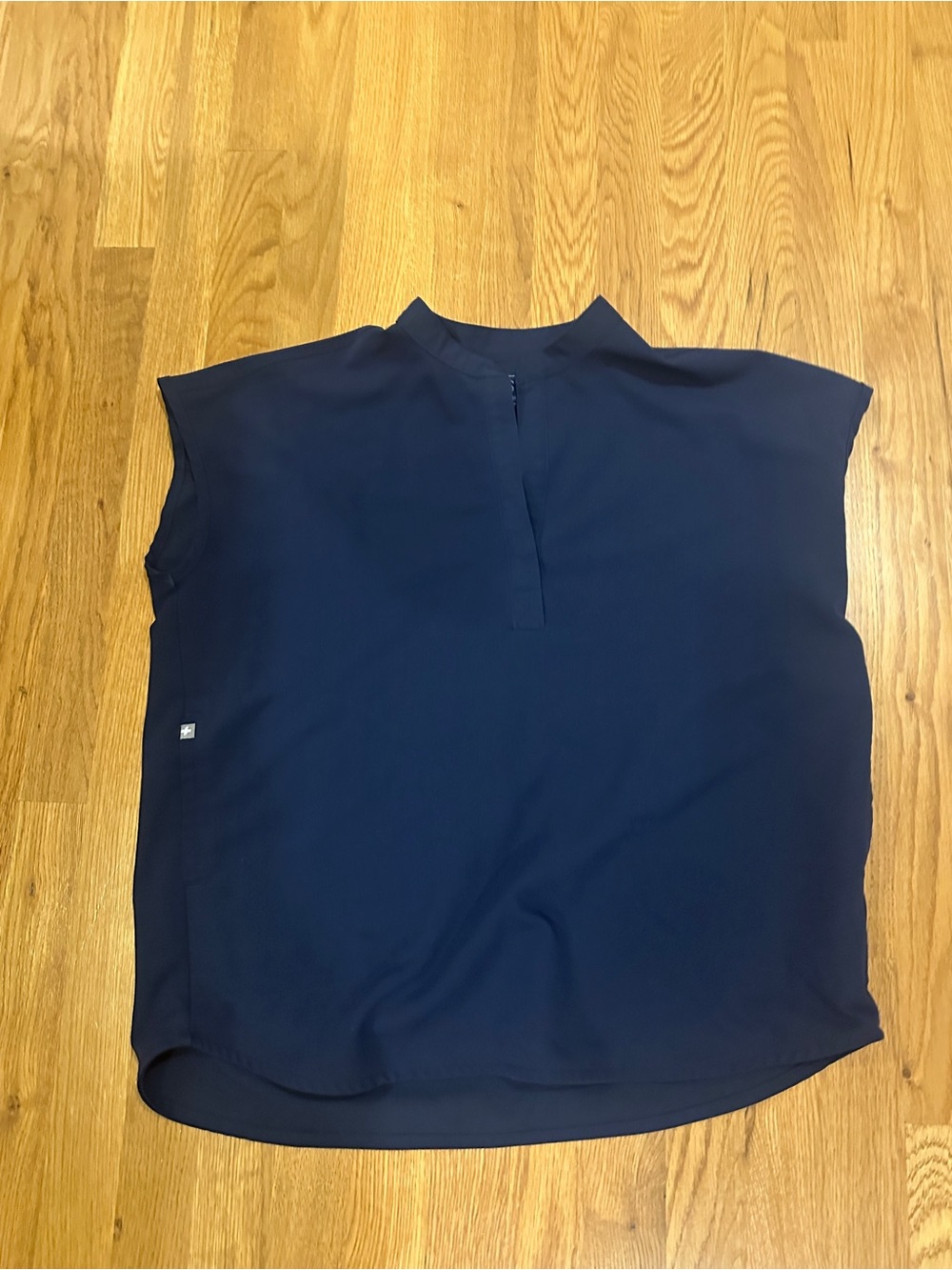 Figs Rafaela oversized scrub top.